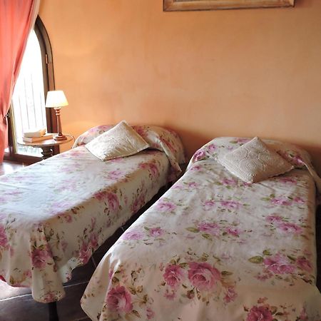 Casale Fedele Family Relax B&B Vicino Al Borgo Ronciglione  Exterior photo