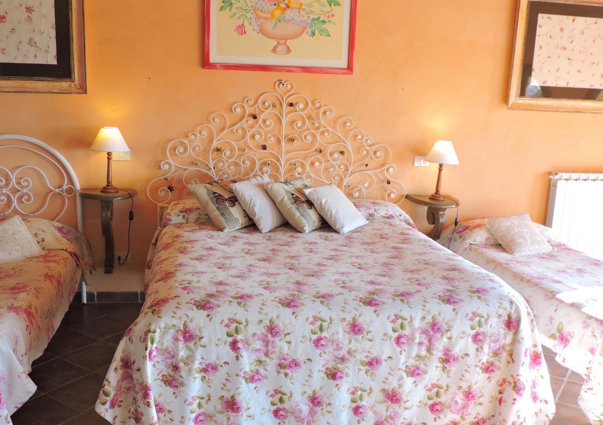 Casale Fedele Family Relax B&B Vicino Al Borgo Ronciglione  Room photo