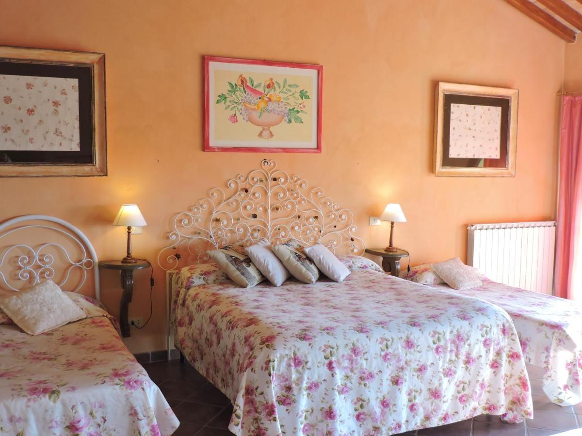 Casale Fedele Family Relax B&B Vicino Al Borgo Ronciglione  Exterior photo